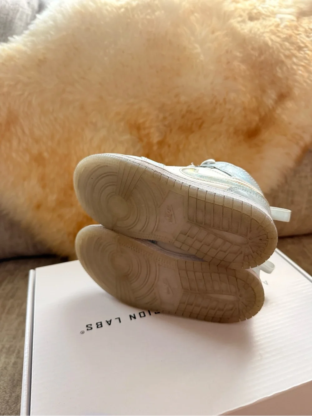 Jordan Kids Mid-Top Sneakers